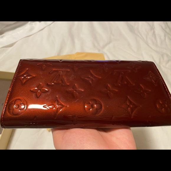 Louis Vuitton Amarante Wallet - Picture 9 of 9